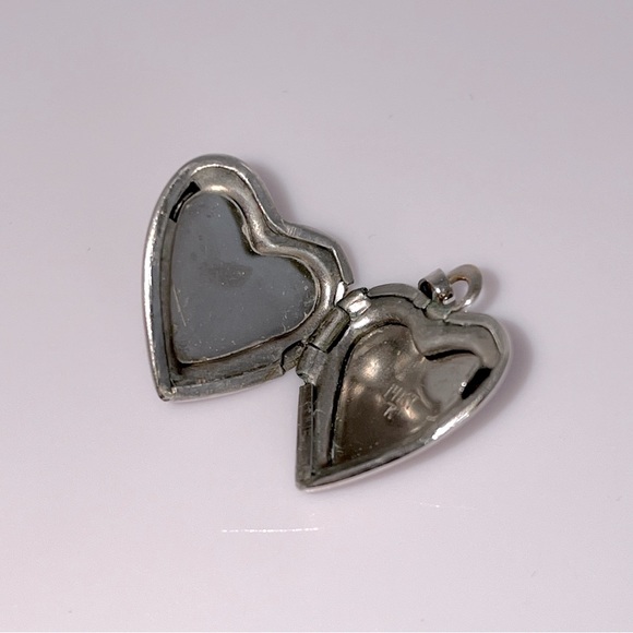 Solid 14K White Gold Heart Locket Vintage Pendant Charm for Necklace or Bracelet - Picture 9 of 10